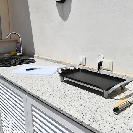 Апартаменты Luxurious Flat & Private Rooftop In Villamartin Orihuela Costa Dehesa de Campoamor (Orihuela Costa)