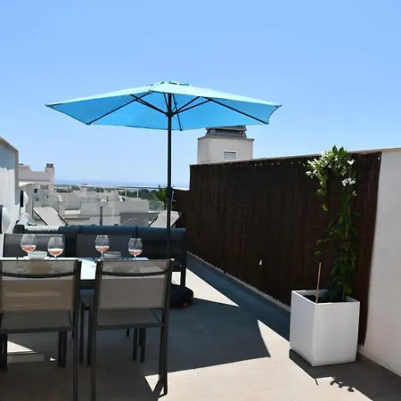 Luxurious Flat & Private Rooftop In Villamartin Orihuela Costa * Dehesa de Campoamor (Orihuela Costa)