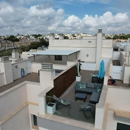 Luxurious Flat & Private Rooftop In Villamartin Orihuela Costa Dehesa de Campoamor (Orihuela Costa)